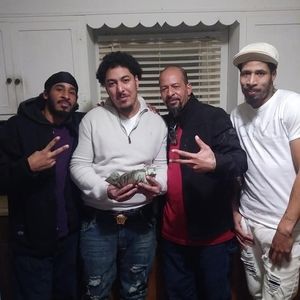 Meet your Posher, Carlos